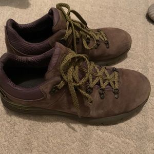 Men’s Danner 600 Low Hiking boots 10.5
